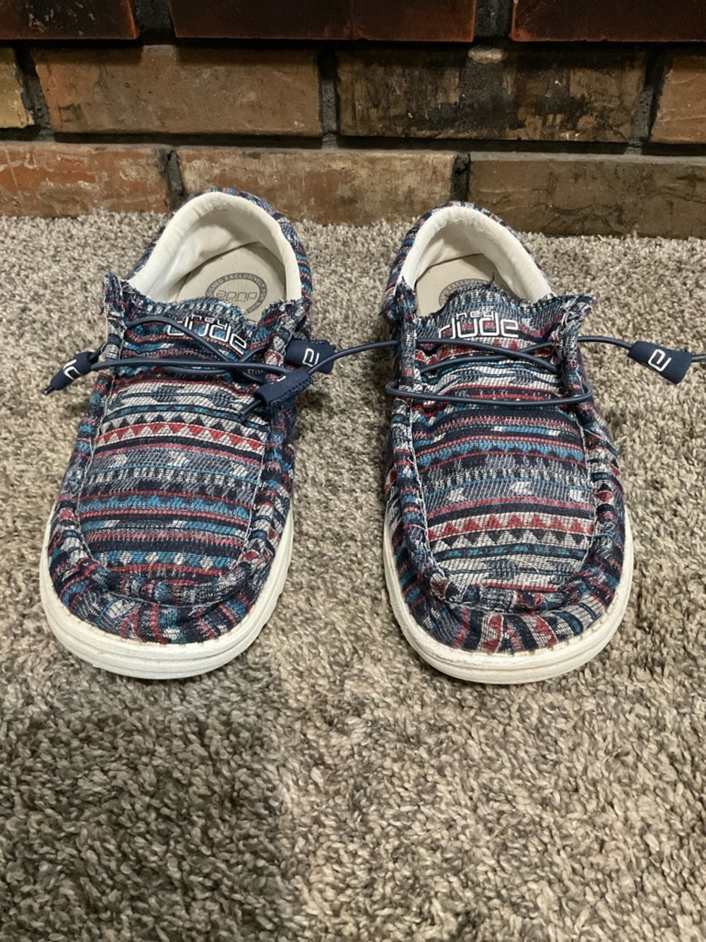 Hey Dude Men’s Wally Native- Southwestern Pattern Slip-On Loafers Size 12 - Picture 2 of 8